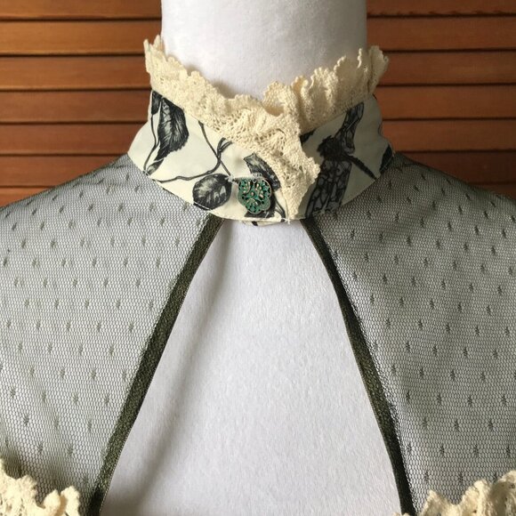 Lip Service Mecanique Menagerie Gothic Victorian Ivory & Green Chiffon Blouse M - Picture 4 of 11